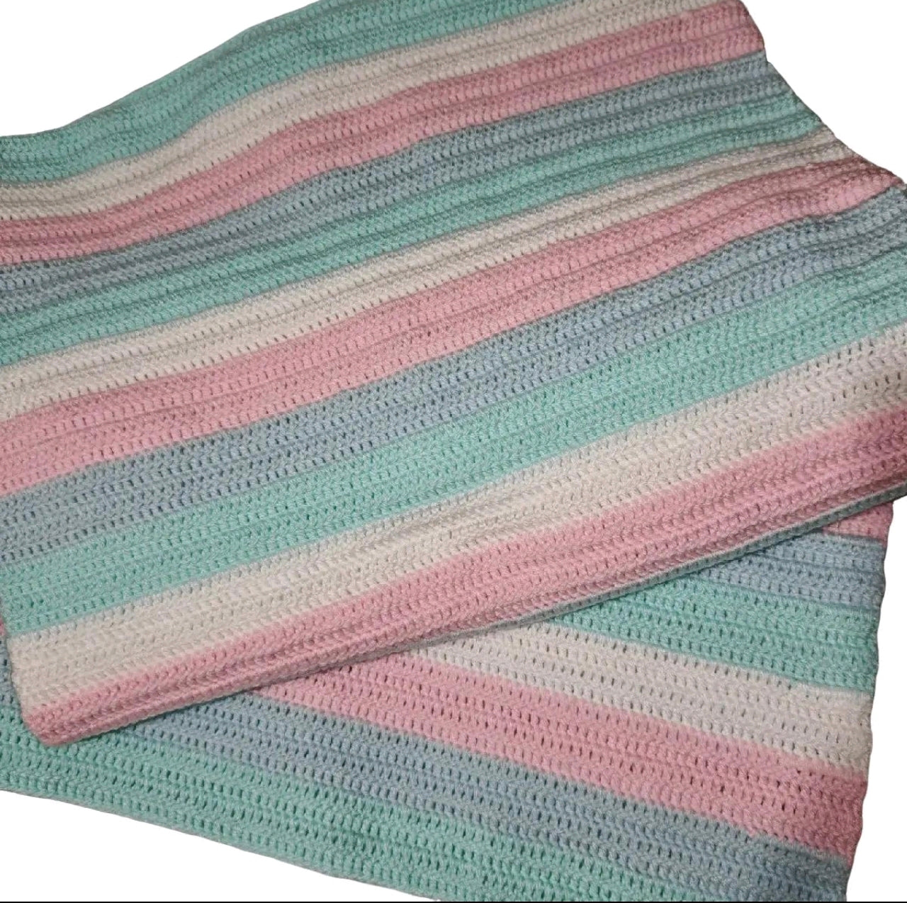 Crochet Baby Receiving Blanket - Soft and Cozy Texture for Comfort and Warmth